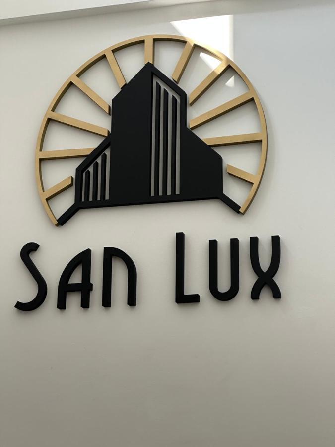 San Lux Dunavska Novi Sad Dış mekan fotoğraf